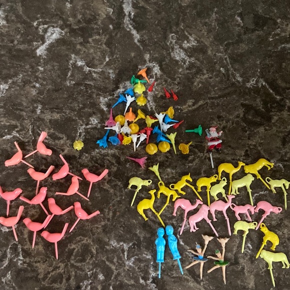 Kitchen Vintage Bundle Plastic Birthday Cake Candle Holders Euc